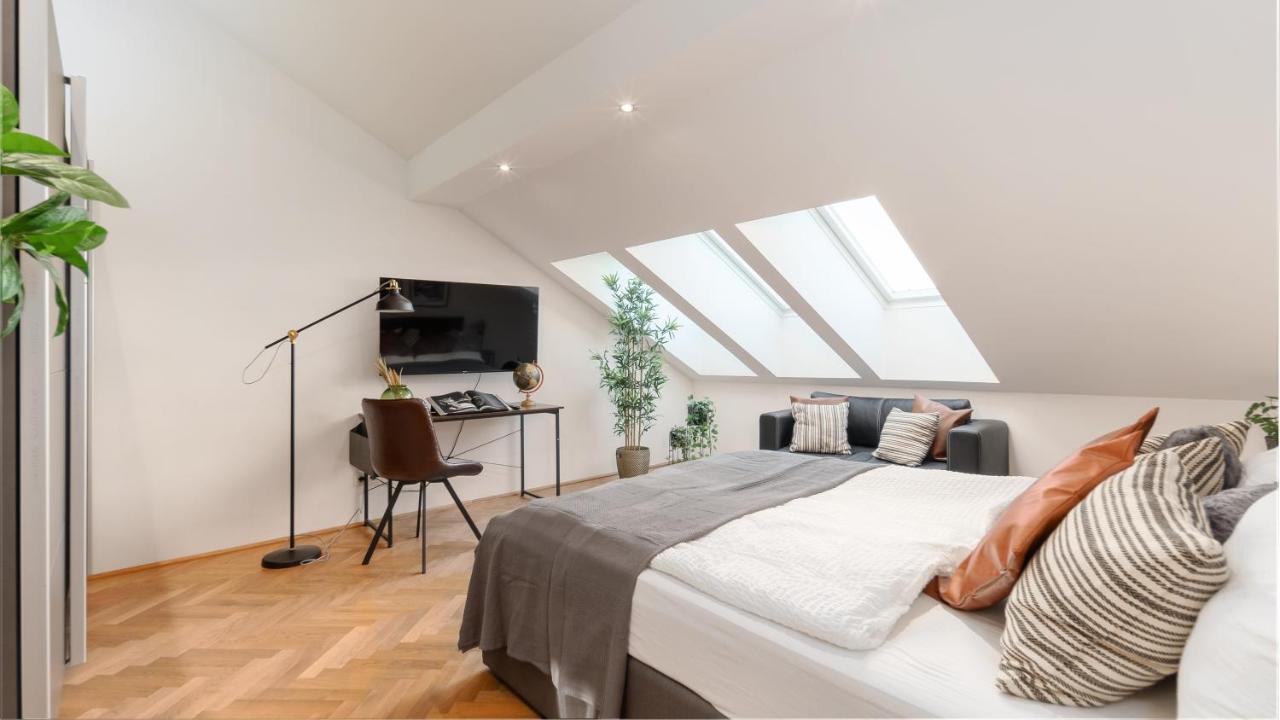 King Bed Netflix Central&near Metro, 109 Wien