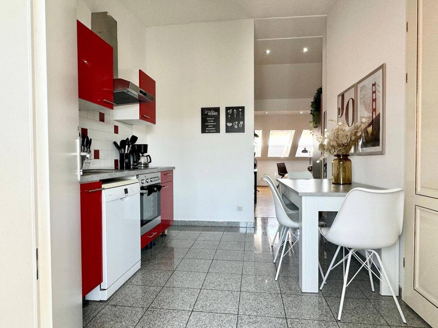 King Bed Netflix Central&near Metro, 109 Wien
