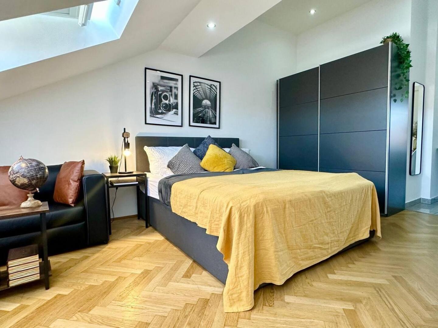 Apartment King Bed Netflix Central&near Metro, 109